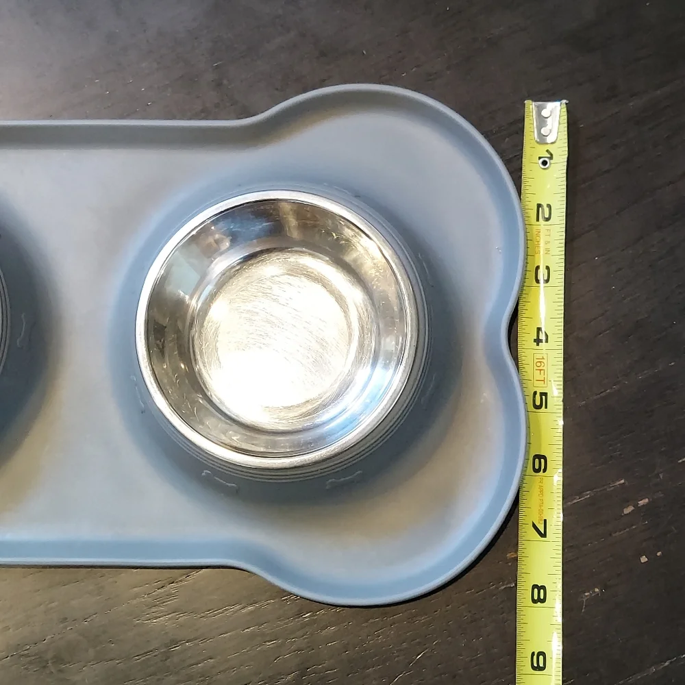Small Stainless Steel Pet Bowl With No Spill Skid Resistant Silicone Mat
